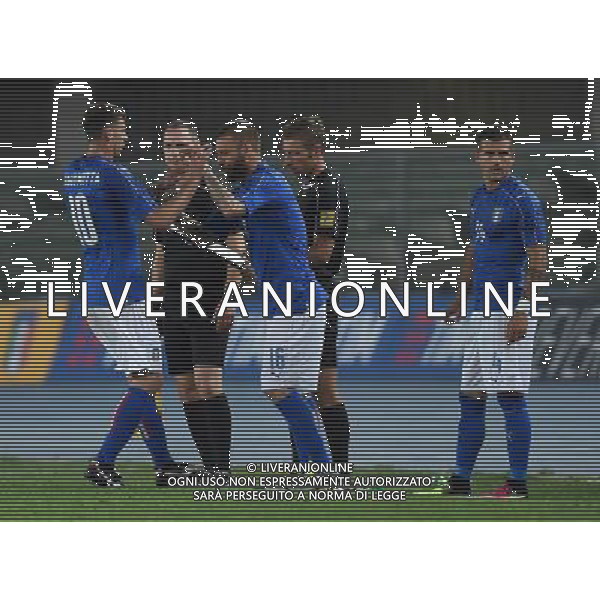 Amichevole in preparazione agli Europei Francia 2016 Verona - 06.06.2016 Italia-Finlandia Nella Foto: sostituzione thiago motta con daniele de rossi /Ph.Vitez-Ag. Aldo Liverani