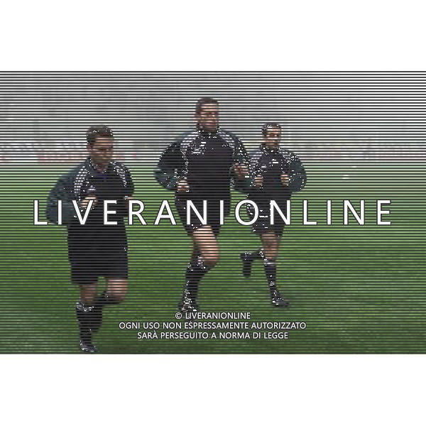 PARMA 23-11-2000 COPPA UEFA 3 TURNO PARMA MONACO 1860 NELLA FOTO ARBITRO SARS M. ALAIN AG ALDO LIVERANI SAS