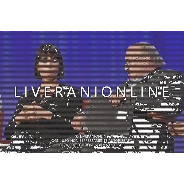 Maurizio Costanzo Show - Roma - 09.06.2016 - Studi Mediaset De Paolis - nella foto: Laura Roveri e Maurizio Costanzo / Ph. Corradetti - Ag. Aldo Liverani Sas AGENZIA ALDO LIVERANI SAS