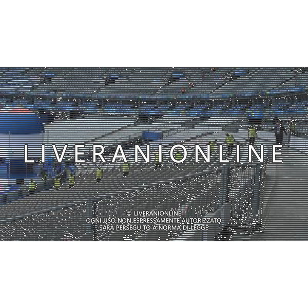 UEFA Francia EURO 2016 Final Tournament Group Stage A Parigi - 10.06.2016 Francia-Romania Nella Foto: veduta interna dello stadio Stade de France Saint Denis prima della partita inaugurale - Controlli sicurezza da parte degli Steward /Ph.Vitez-Ag. Aldo Liverani