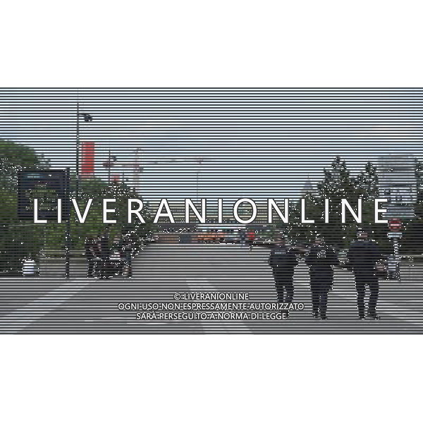 UEFA Francia EURO 2016 Final Tournament Group Stage A Parigi - 10.06.2016 Francia-Romania Nella Foto: Esterno dello stadio Stade de France Saint Denis prima della partita inaugurale - Controlli sicurezza da parte della Polizia /Ph.Vitez-Ag. Aldo Liverani