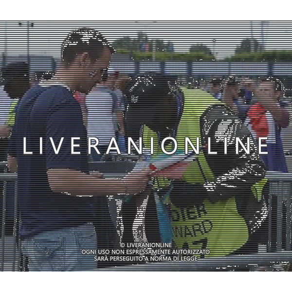 UEFA Francia EURO 2016 Final Tournament Group Stage A Parigi - 10.06.2016 Francia-Romania Nella Foto:Ingresso tifosi, controlli sicurezza, catering, tifosi francia /Ph.Vitez-Ag. Aldo Liverani