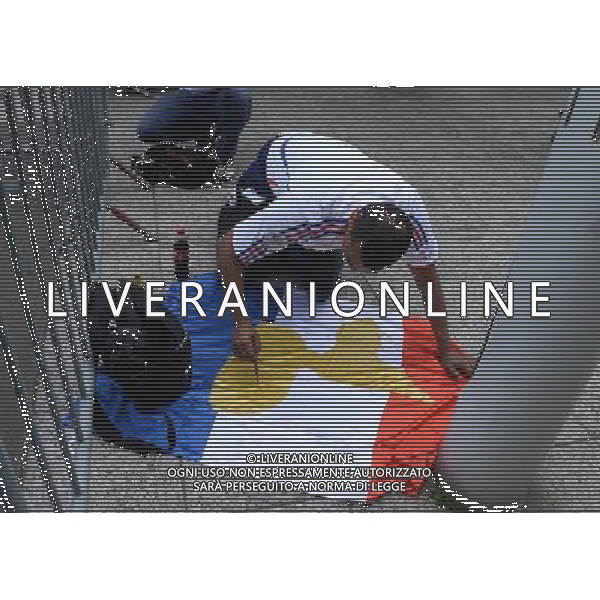 UEFA Francia EURO 2016 Final Tournament Group Stage A Parigi - 10.06.2016 Francia-Romania Nella Foto:Ingresso tifosi, controlli sicurezza, catering, tifosi francia /Ph.Vitez-Ag. Aldo Liverani