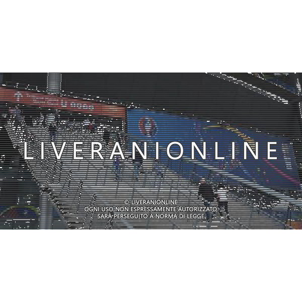 UEFA Francia EURO 2016 Final Tournament Group Stage A Parigi - 10.06.2016 Francia-Romania Nella Foto:Ingresso tifosi, controlli sicurezza, catering, tifosi francia /Ph.Vitez-Ag. Aldo Liverani
