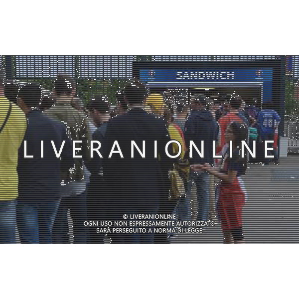 UEFA Francia EURO 2016 Final Tournament Group Stage A Parigi - 10.06.2016 Francia-Romania Nella Foto:Ingresso tifosi, controlli sicurezza, catering, tifosi francia /Ph.Vitez-Ag. Aldo Liverani