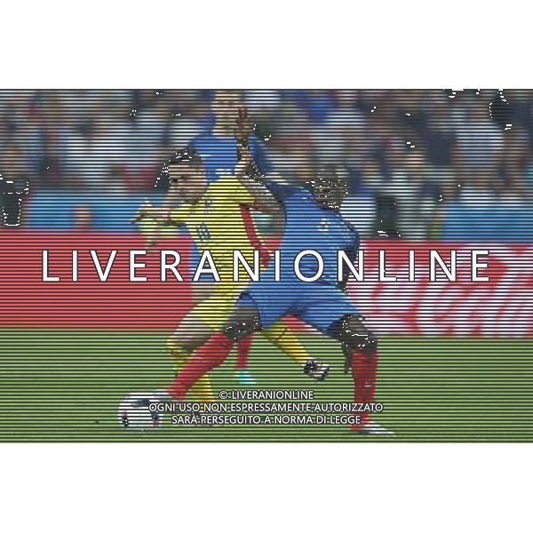 SAINT-DENIS 10.06.2016 MECZ I RUNDA GRUPA A MISTRZOSTW EUROPY 2016: FRANCJA - RUMUNIA --- FIRST ROUND GROUP A UEFA EURO 2016 MATCH: FRANCE - ROMANIA NICOLAE STANCIU N GOLO KANTE FOT. PIOTR KUCZA/NEWSPIX.PL Newspix.pl/ AGENZIA ALDO LIVERANI SAS - ITALY ONLY EDITORIAL USE ONLY - Francia - Romania UEFA Francia EURO 2016 Final Tournament Group Stage A Parigi - 10.06.2016