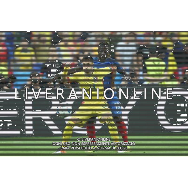 SAINT-DENIS 10.06.2016 MECZ I RUNDA GRUPA A MISTRZOSTW EUROPY 2016: FRANCJA - RUMUNIA --- FIRST ROUND GROUP A UEFA EURO 2016 MATCH: FRANCE - ROMANIA FLORIN ANDONE BACARY SAGNA FOT. PIOTR KUCZA/NEWSPIX.PL Newspix.pl/ AGENZIA ALDO LIVERANI SAS - ITALY ONLY EDITORIAL USE ONLY - Francia - Romania UEFA Francia EURO 2016 Final Tournament Group Stage A Parigi - 10.06.2016
