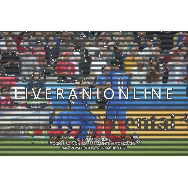 PARYZ 10.06.2016 MECZ I RUNDA GRUPA A MISTRZOSTW EUROPY 2016: FRANCJA - RUMUNIA --- FIRST ROUND GROUP A UEFA EURO 2016 MATCH IN PARIS: FRANCE - ROMANIA ADIL RAMI - ESULTANZA FOT. PIOTR KUCZA/NEWSPIX.PL Newspix.pl/ AGENZIA ALDO LIVERANI SAS - ITALY ONLY EDITORIAL USE ONLY - Francia - Romania UEFA Francia EURO 2016 Final Tournament Group Stage A Parigi - 10.06.2016