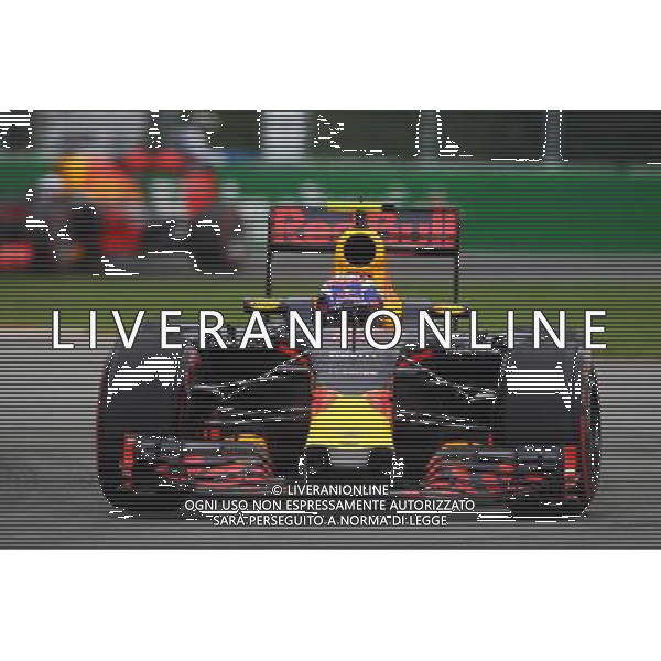Max Verstappen (NLD) Red Bull Racing RB12. 11.06.2016. Formula 1 World Championship, Rd 7, Canadian Grand Prix, Montreal, Canada, Qualifying Day. - www.xpbimages.com, EMail: requests@xpbimages.com - copy of publication required for printed pictures. Every used picture is fee-liable. Â© Copyright: Photo4 / XPB Images