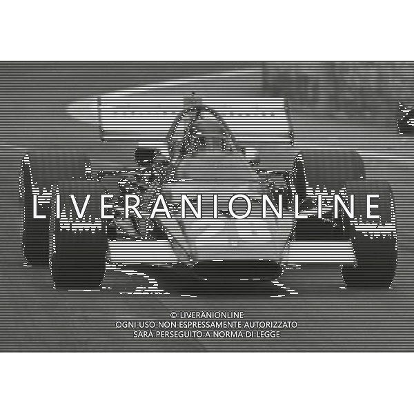 RETROSPETTIVA JACKIE ICKS PILOTA NELLA FOTO JACKIE ICKS AG ALDO LIVERANI SAS