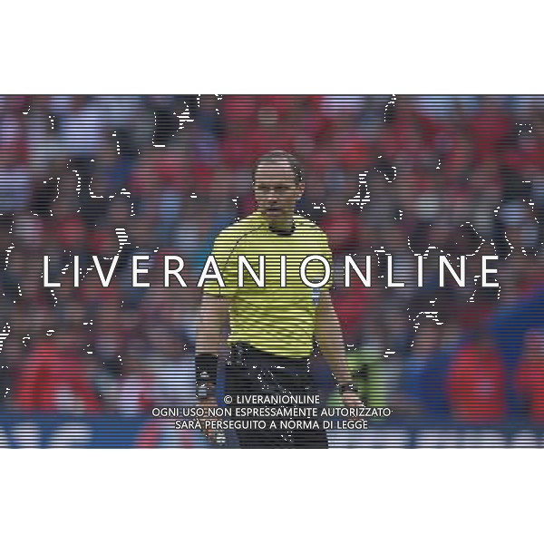 UEFA Francia EURO 2016 Final Tournament Group Stage D Parigi - 12.06.2016 Turchia-Croazia Nella Foto:erikson arbitro /Ph.Vitez-Ag. Aldo Liverani