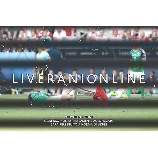 NICEA 2016.06.12 MISTRZOSTWA EUROPY EURO 2016 FRANCJA PILKA NOZNA POLSKA - IRLANDIA POLNOCNA MECZ NZ KRZYSZTOF MACZYNSKI POLSKA OLIVIER NORWOOD IRLANDIA FOT MICHAL STAWOWIAK / FOKUSMEDIA / NEWSPIX.PL --- Newspix.pl / AGENZIA ALDO LIVERANI SAS - ITALY ONLY EDITORIAL USE ONLY / AGENZIA ALDO LIVERANI SAS - ITALY ONLY EDITORIAL USE ONLY - Polonia - Irlanda del Nord UEFA Francia EURO 2016 Final Tournament Group Stage C Nizza - 12.06.2016