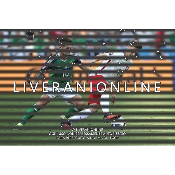12.06.2016 NICEA, FRANCJA (NICE, FRANCE) PILKA NOZNA (FOOTBALL) UEFA EURO 2016 MISTRZOSTWA EUROPY W PILCE NOZNEJ (UEFA EURO 2016) GRUPA C (GROUP C) MECZ POLSKA - IRLANDIA POLNOCNA (GAME POLAND - NORTHERN IRELAND) NZ OLIVER NORWOOD, LUKASZ PISZCZEK FOTO LUKASZ GROCHALA/CYFRASPORT / NEWSPIX.PL --- Newspix.pl / AGENZIA ALDO LIVERANI SAS - ITALY ONLY EDITORIAL USE ONLY / AGENZIA ALDO LIVERANI SAS - ITALY ONLY EDITORIAL USE ONLY - Polonia - Irlanda del Nord UEFA Francia EURO 2016 Final Tournament Group Stage C Nizza - 12.06.2016