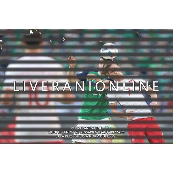 NICEA 12.06.2016 MECZ I RUNDA GRUPA C MISTRZOSTW EUROPY 2016: POLSKA - IRLANDIA POLNOCNA --- FIRST ROUND GROUP C UEFA EURO 2016 MATCH IN NICE: POLAND - NORTHERN IRELAND CRAIG CATHCART ARKADIUSZ MILIK FOT. PIOTR KUCZA/NEWSPIX.PL --- Newspix.pl / AGENZIA ALDO LIVERANI SAS - ITALY ONLY EDITORIAL USE ONLY - Polonia - Irlanda del Nord UEFA Francia EURO 2016 Final Tournament Group Stage C Nizza - 12.06.2016