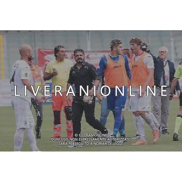 FOGGIA, PISA FINALE RITORNO PLAY OFF 12-06-2016 NELLA FOTO: SOSPENSIONE DELLA PARTITA E LANCIO DI OGGETTI CON INVASIONE DI CAMPO DEI TIFOSI, GATTUSO COLPITO FOTO MOSCA- AG LIVERANI