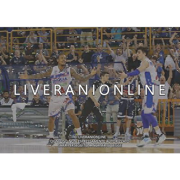 esultanza di David Jerard Moss e Mirza Alibegovic ,Centrale del Latte Amica Natura Brescia - Fortitudo Bologna gara 1finale play off A2 Gold ,Montichiari 12 giugno 2016. AG ALDO LIVERANI SAS