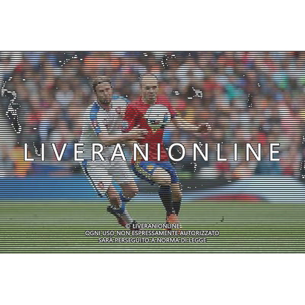TULUZA 13.06.2016 MECZ I RUNDA GRUPA D MISTRZOSTW EUROPY 2016: HISZPANIA - CZECHY 1:0 --- FIRST ROUND GROUP D UEFA EURO 2016 MATCH IN TOULOUSE: SPAIN - CZECH REPUBLIC 1:0 JAROSLAV PLASIL ANDRES INIESTA FOT. PIOTR KUCZA/NEWSPIX.PL --- Newspix.pl / AGENZIA ALDO LIVERANI SAS - ITALY ONLY EDITORIAL USE ONLY - Spagna - Repubblica Ceca UEFA Francia EURO 2016 Final Tournament Group Stage D Tolosa - 13.06.2016