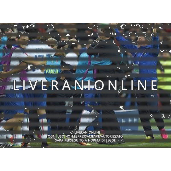 UEFA Francia EURO 2016 Final Tournament Group Stage E Lione - 13.06.2016 Belgio-Italia Nella Foto: antonio conte esultanza a fine partita - abbraccio /Ph.Vitez-Ag. Aldo Liverani