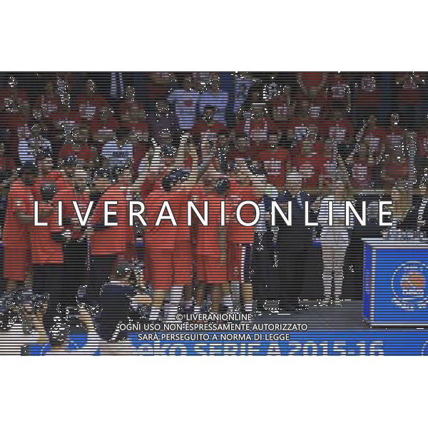 GrissinBon Reggio Emilia - EA7 Olimpia Milano finale Scudetto PlayOff Gara 6 PalaBigi 13 Giugno 2016 nella foto Esultanza e festeggiamenti a fine gara per la vittoria del 27¡ Scudetto Milano - Premiazione © / AGENZIA ALDO LIVERANI SAS