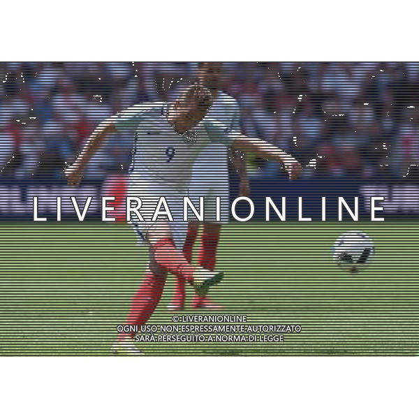 UEFA Francia EURO 2016 Final Tournament Group Stage B Lens - 16.06.2016 Inghilterra-Galles Nella Foto:kane ci prova su punizione /Ph.Vitez-Ag. Aldo Liverani