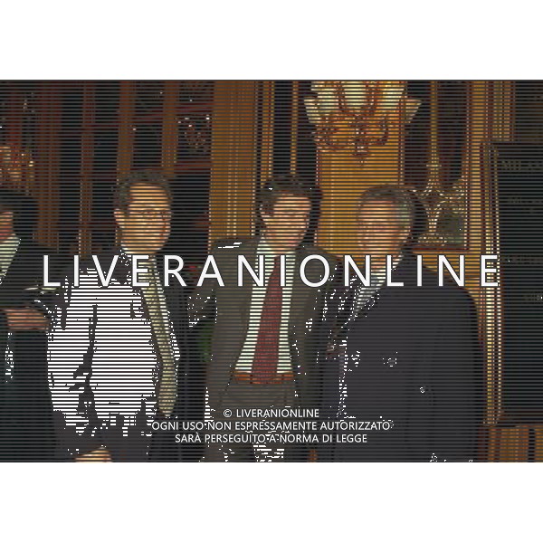 MILANO 17-12-1998 HOTEL PRINCIPE DI SAVOIA FESTA NATALIZIA DELLA LEGA NAZIONALE CALCIO NELLA FOTO JULIO VELASCO CON DINO ZOFF E SERGIO CRAGNOTTI AG ALDO LIVERANI SAS