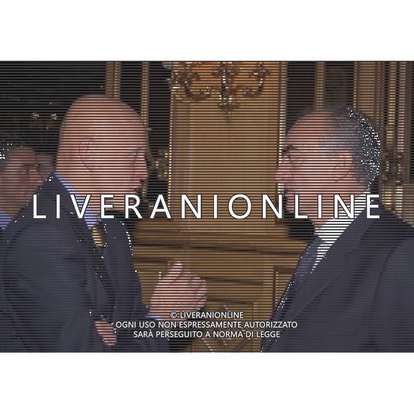 MILANO 17-12-1998 HOTEL PRINCIPE DI SAVOIA FESTA NATALIZIA DELLA LEGA NAZIONALE CALCIO NELLA FOTO PIERLUIGI COLLINA CON ANTONIO GIRAUDO AG ALDO LIVERANI SAS