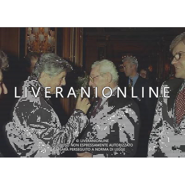 MILANO 17-12-1998 HOTEL PRINCIPE DI SAVOIA FESTA NATALIZIA DELLA LEGA NAZIONALE CALCIO NELLA FOTO VITTORIO CHIUSANO E LUCIANO NIZZOLA AG ALDO LIVERANI SAS