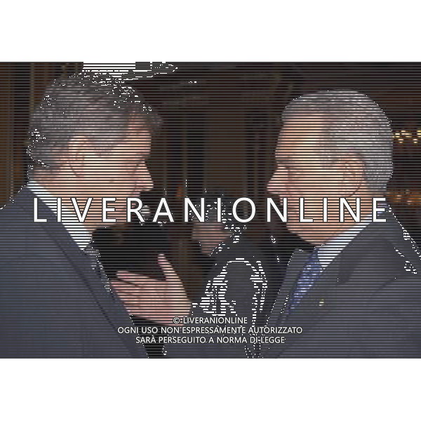 MILANO 17-12-1998 HOTEL PRINCIPE DI SAVOIA FESTA NATALIZIA DELLA LEGA NAZIONALE CALCIO NELLA FOTO SERGIO GONELLA E PIERLUIGI PAIRETTO AG ALDO LIVERANI SAS