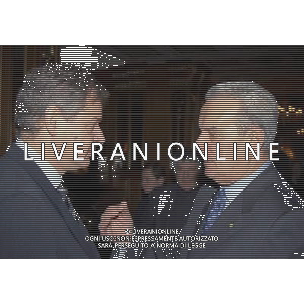 MILANO 17-12-1998 HOTEL PRINCIPE DI SAVOIA FESTA NATALIZIA DELLA LEGA NAZIONALE CALCIO NELLA FOTO SERGIO GONELLA E PIERLUIGI PAIRETTO AG ALDO LIVERANI SAS