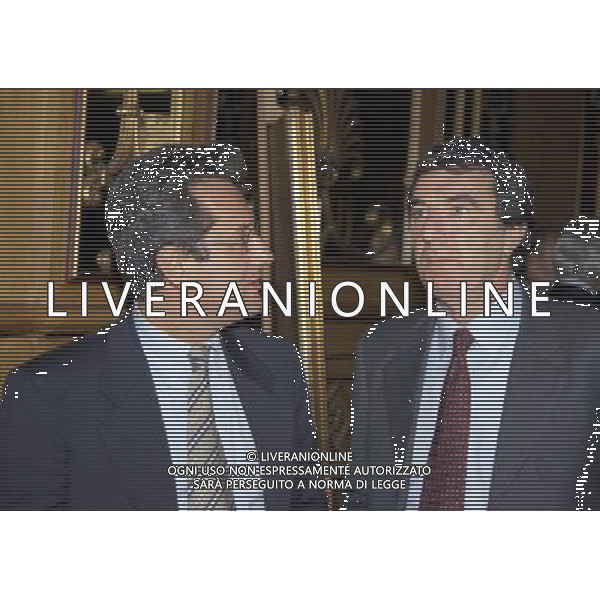 MILANO 17-12-1998 HOTEL PRINCIPE DI SAVOIA FESTA NATALIZIA DELLA LEGA NAZIONALE CALCIO NELLA FOTO JULIO VELASCO CON DINO ZOFF AG ALDO LIVERANI SAS