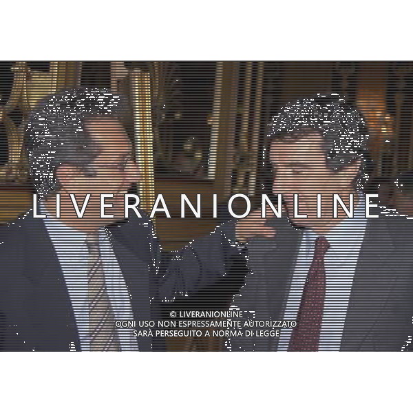 MILANO 17-12-1998 HOTEL PRINCIPE DI SAVOIA FESTA NATALIZIA DELLA LEGA NAZIONALE CALCIO NELLA FOTO JULIO VELASCO CON DINO ZOFF AG ALDO LIVERANI SAS