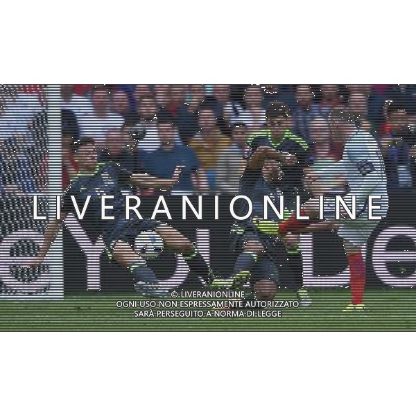 UEFA Francia EURO 2016 Final Tournament Group Stage B Lens - 16.06.2016 Inghilterra-Galles Nella Foto:tiro di rooney ribattuto /Ph.Vitez-Ag. Aldo Liverani