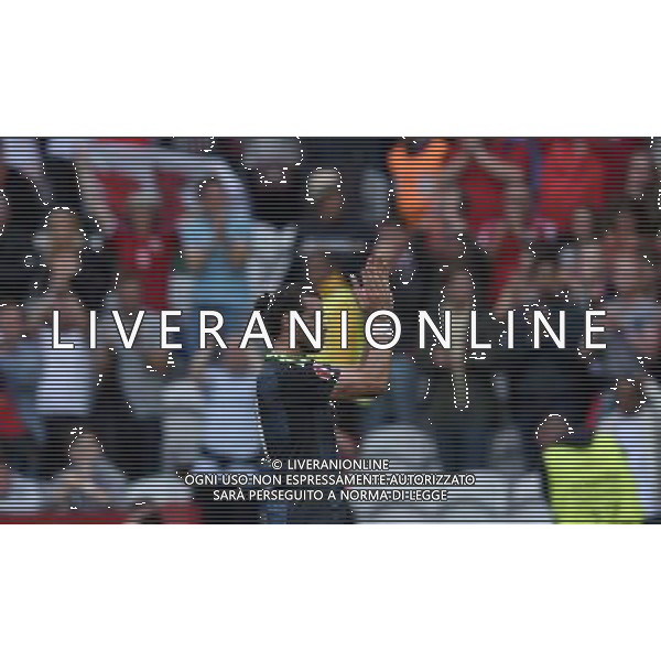 UEFA Francia EURO 2016 Final Tournament Group Stage B Lens - 16.06.2016 Inghilterra-Galles Nella Foto:bale saluta i tifosi /Ph.Vitez-Ag. Aldo Liverani