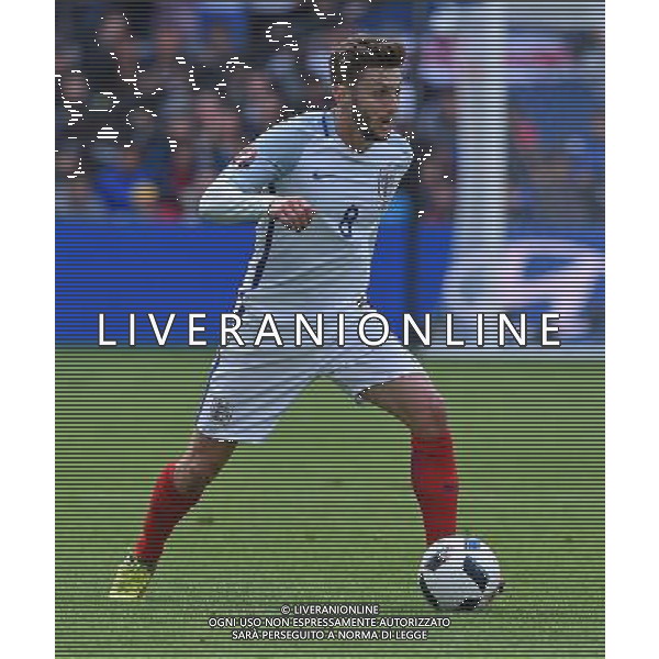 UEFA Francia EURO 2016 Final Tournament Group Stage B Lens - 16.06.2016 Inghilterra-Galles Nella Foto:Lallana Adam /Ph.Vitez-Ag. Aldo Liverani