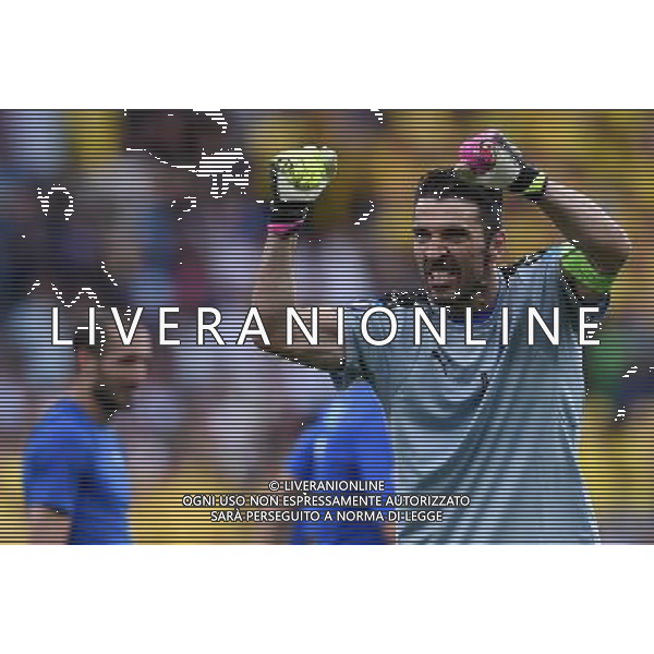 UEFA Francia EURO 2016 Final Tournament Group Stage E Tolosa - 17.06.2016 Italia-Svezia Nella Foto: esultanza dei giocatori dell\'italia che festeggiano a fine gara - gianluigi buffon /Ph.Vitez-Ag. Aldo Liverani