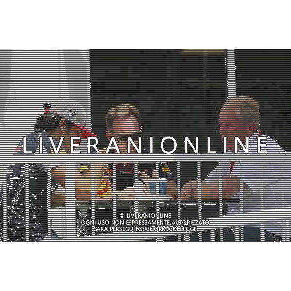 (L to R): Carlos Sainz Jr (ESP) Scuderia Toro Rosso with Christian Horner (GBR) Red Bull Racing Team Principal and Dr Helmut Marko (AUT) Red Bull Motorsport Consultant. 18.06.2016. Formula 1 World Championship, Rd 8, European Grand Prix, Baku Street Circuit, Azerbaijan, Qualifying Day. / AGENZIA ALDO LIVERANI SAS - Motor Racing - Formula One World Championship - European Grand Prix - Qualifying Day - Baku, Azerbaijan 18.06.2016 - Prove Ufficiali Qualifiche / ITALY ONLY EDITORIAL USE ONLY 