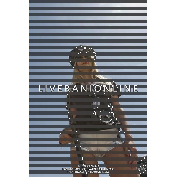 Campionato Mondiale Superbike, Pirelli Riviera di Rimini, Round 8, Misano 18/06/2016, nella foto: UMBRELLA GIRL, OMBRELLINA, ©C.ZAMAGNI/AGENZIA ALDO LIVERANI S.A.S