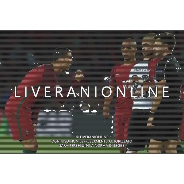 UEFA Francia EURO 2016 Final Tournament Group Stage F Parigi - 18.06.2016 Portogallo-Austria Nella Foto:ronaldo protesta con rizzoli /Ph.Vitez-Ag. Aldo Liverani