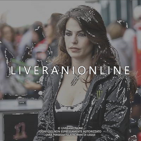 Campionato Mondiale Superbike, Pirelli Riviera di Rimini, Round 8, Misano 19/06/2016, nella foto: UMBRELLA GIRL, OMBRELLINA, ©C.ZAMAGNI/AGENZIA ALDO LIVERANI S.A.S