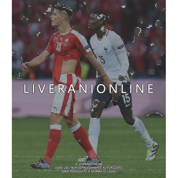 UEFA Francia EURO 2016 Final Tournament Group Stage A Lille - 19.06.2016 Svizzera-Francia Nella Foto:pogba strappa la maglia a xhaka /Ph.Vitez-Ag. Aldo Liverani