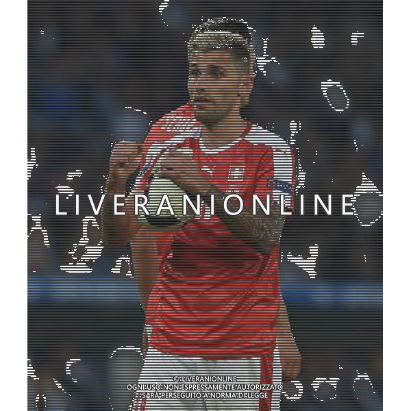 UEFA Francia EURO 2016 Final Tournament Group Stage A Lille - 19.06.2016 Svizzera-Francia Nella Foto:il pallone si buca nel contrasto fra griezmann e behrami /Ph.Vitez-Ag. Aldo Liverani