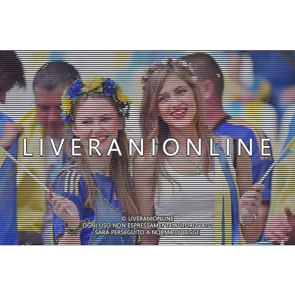 2016.06.21 Marsylia Marseille Pilka nozna Euro 2016 mecz grupy C Ukraina - Polska N/z Kibic kibice kibicka fanka Ukrainy Foto Norbert Barczyk / PressFocus 2016.06.21 Marsylia Marseille Football UEFA Euro 2016 group C game between Ukraine and Poland Kibic kibice kibicka fanka Ukrainy Credit: Norbert Barczyk / PressFocus / NEWSPIX.PL --- Newspix.pl/ AGENZIA ALDO LIVERANI SAS Ucraina - Polonia UEFA Francia EURO 2016 Final Tournament Group Stage C Marsiglia - 21.06.2016- ITALY ONLY EDITORIAL USE ONLY