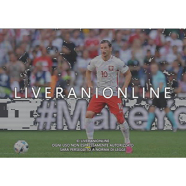 2016.06.21 Marsylia Marseille Pilka nozna Euro 2016 mecz grupy C Ukraina - Polska N/z Grzegorz Krychowiak Foto Norbert Barczyk / PressFocus 2016.06.21 Marsylia Marseille Football UEFA Euro 2016 group C game between Ukraine and Poland Grzegorz Krychowiak Credit: Norbert Barczyk / PressFocus / NEWSPIX.PL --- Newspix.pl / NEWSPIX.PL --- Newspix.pl/ AGENZIA ALDO LIVERANI SAS Ucraina - Polonia UEFA Francia EURO 2016 Final Tournament Group Stage C Marsiglia - 21.06.2016- ITALY ONLY EDITORIAL USE ONLY
