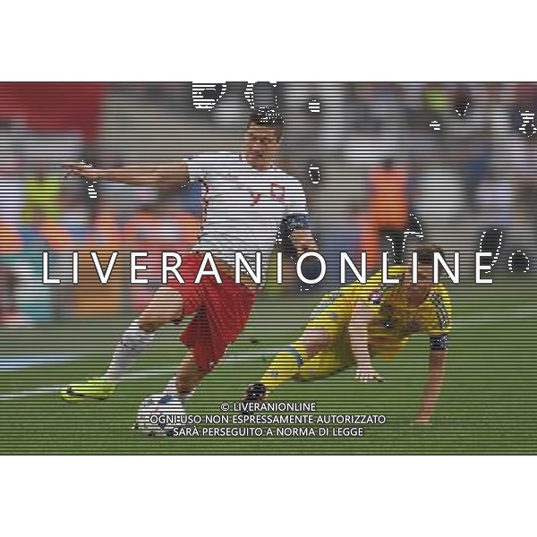2016.06.21 Marsylia Marseille Pilka nozna Euro 2016 mecz grupy C Ukraina - Polska N/z Robert Lewandowski, Ruslan Rotan Foto Lukasz Laskowski / PressFocus 2016.06.21 Marsylia Marseille Football UEFA Euro 2016 group C game between Ukraine and Poland Robert Lewandowski, Ruslan Rotan Credit: Lukasz Laskowski / PressFocus / AGENZIA ALDO LIVERANI SAS Ucraina - Polonia UEFA Francia EURO 2016 Final Tournament Group Stage C Marsiglia - 21.06.2016- ITALY ONLY EDITORIAL USE ONLY