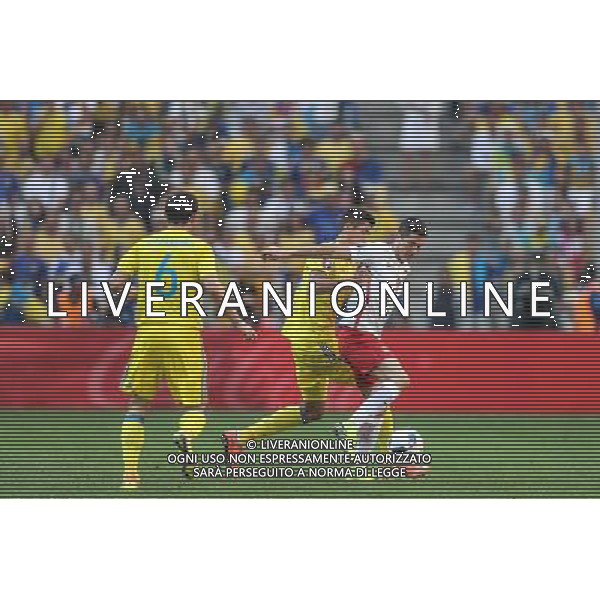 MARSYLIA 2016.06.21 MISTRZOSTWA EUROPY EURO 2016 FRANCJA PILKA NOZNA MECZ UKRAINA - POLSKA NZ YEVHEN KHACHERIDI ROBERT LEWANDOWSKI FOT MICHAL STAWOWIAK / FOKUSMEDIA / NEWSPIX.PL --- Newspix.pl /AGENZIA ALDO LIVERANI SAS - ITALY ONLY EDITORIAL USE ONLY Ucraina - Polonia UEFA Francia EURO 2016 Final Tournament Group Stage C Marsiglia - 21.06.2016 *** Local Caption *** www.newspix.pl mail us: info@newspix.pl call us: 0048 022 23 22 222 --- Polish Picture Agency by Ringier Axel Springer Poland
