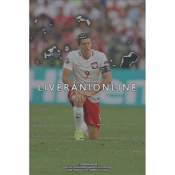 MARSYLIA 2016.06.21 MISTRZOSTWA EUROPY EURO 2016 FRANCJA PILKA NOZNA MECZ UKRAINA - POLSKA NZ ROBERT LEWANDOWSKI FOT MICHAL STAWOWIAK / FOKUSMEDIA / NEWSPIX.PL --- Newspix.pl /AGENZIA ALDO LIVERANI SAS - ITALY ONLY EDITORIAL USE ONLY Ucraina - Polonia UEFA Francia EURO 2016 Final Tournament Group Stage C Marsiglia - 21.06.2016 *** Local Caption *** www.newspix.pl mail us: info@newspix.pl call us: 0048 022 23 22 222 --- Polish Picture Agency by Ringier Axel Springer Poland