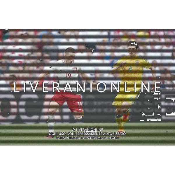 MARSYLIA 21.06.2016 MECZ I RUNDA GRUPA C MISTRZOSTW EUROPY 2016: UKRAINA - POLSKA --- FIRST ROUND GROUP C UEFA EURO 2016 MATCH IN MARSEILLE: UKRAINE - POLAND PIOTR ZIELINSKI TARAS STEPANENKO FOT. PIOTR KUCZA/NEWSPIX.PL --- Newspix.pl /AGENZIA ALDO LIVERANI SAS - ITALY ONLY EDITORIAL USE ONLY Ucraina - Polonia UEFA Francia EURO 2016 Final Tournament Group Stage C Marsiglia - 21.06.2016 *** Local Caption *** www.newspix.pl mail us: info@newspix.pl call us: 0048 022 23 22 222 --- Polish Picture Agency by Ringier Axel Springer Poland