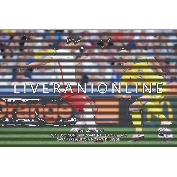 21.06.2016 MARSYLIA STADE VELODROME ( MARSEILLE FRANCE ) PILKA NOZNA ( FOOTBALL ) UEFA EURO 2016 MISTRZOSTWA EUROPY W PILCE NOZNEJ ( UEFA EURO 2016 ) GRUPA C ( GROUP C ) MECZ UKRAINA - POLSKA ( UKRAINE - POLAND ) NZ GRZEGORZ KRYCHOWIAK OLEXANDR ZINCHENKO FOTO MICHAL STANCZYK / CYFRASPORT / NEWSPIX.PL --- Newspix.pl /AGENZIA ALDO LIVERANI SAS - ITALY ONLY EDITORIAL USE ONLY Ucraina - Polonia UEFA Francia EURO 2016 Final Tournament Group Stage C Marsiglia - 21.06.2016 *** Local Caption *** www.newspix.pl mail us: info@newspix.pl call us: 0048 022 23 22 222 --- Polish Picture Agency by Ringier Axel Springer Poland