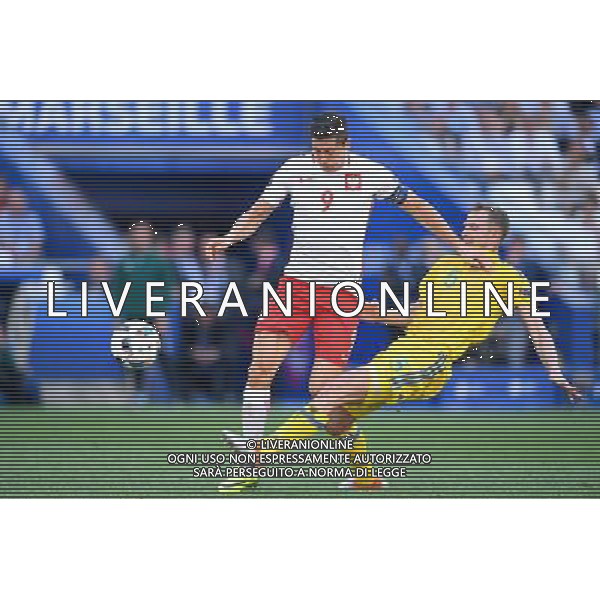 21.06.2016 MARSYLIA STADE VELODROME ( MARSEILLE FRANCE ) PILKA NOZNA ( FOOTBALL ) UEFA EURO 2016 MISTRZOSTWA EUROPY W PILCE NOZNEJ ( UEFA EURO 2016 ) GRUPA C ( GROUP C ) MECZ UKRAINA - POLSKA ( UKRAINE - POLAND ) NZ ROBERT LEWANDOWSKI OLEXANDR KUCHER FOTO MICHAL STANCZYK / CYFRASPORT / NEWSPIX.PL --- Newspix.pl /AGENZIA ALDO LIVERANI SAS - ITALY ONLY EDITORIAL USE ONLY Ucraina - Polonia UEFA Francia EURO 2016 Final Tournament Group Stage C Marsiglia - 21.06.2016 *** Local Caption *** www.newspix.pl mail us: info@newspix.pl call us: 0048 022 23 22 222 --- Polish Picture Agency by Ringier Axel Springer Poland