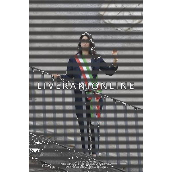 ROMA 23/06/2016 MUNICIPIO DI ROMA LA PRIMA USCITA DEL NUOVO SINDACO VIRGINA RAGGI FOTO FABRIZIO CORRADETTI-AG ALDO LIVERANI SAS